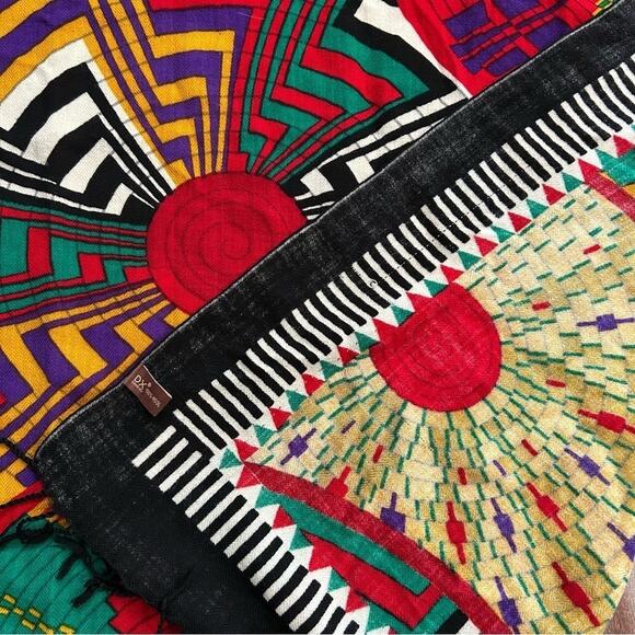 DX 100% Wool Large Maximalist Colorful Geometric Mandala Patterned Shawl, Wrap - Picture 16 of 16